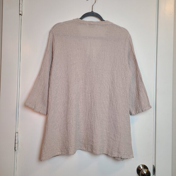 COBBLESTONE LIVING: Italian Linen - Asymmetrical Bell-Sleeve - Abigail Top - Picture 4 of 11